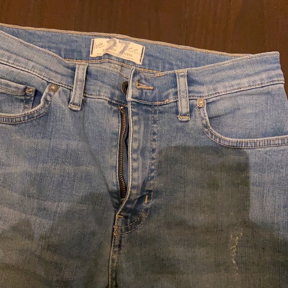We the Free (Free People) Ripped Jeans Size 27 - Picture 2 of 6